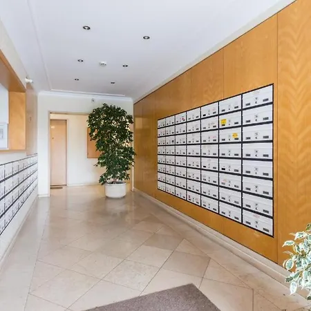 아파트 Eleganz House